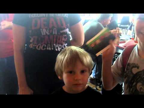 Meetup 2012 - Vlog 02 from Texas with Luclin & Family, Wolv21, Nearbygamer